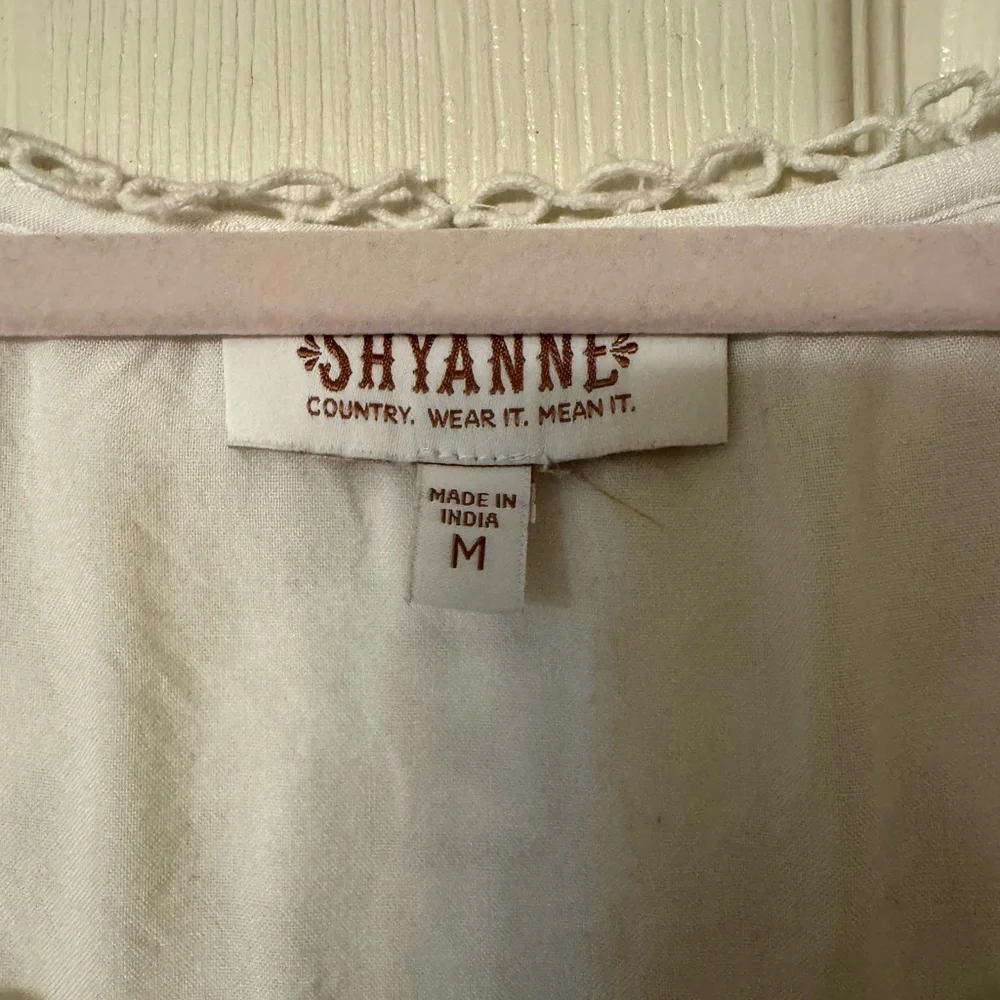 Shyanne White Lace Blouse worn once - Picture 3 of 4
